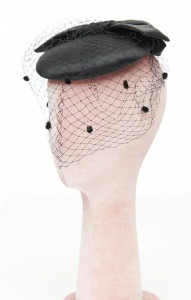 1950s Bow Pillbox Fascinator Hat – Black