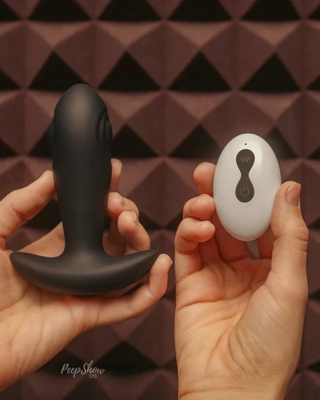 Atomic 2× Tapping Anal Plug with Remote
