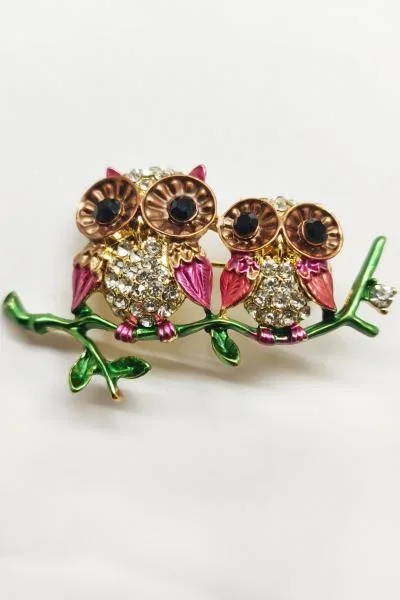 Fancy Owl Pin – Crystal Lilac Combo