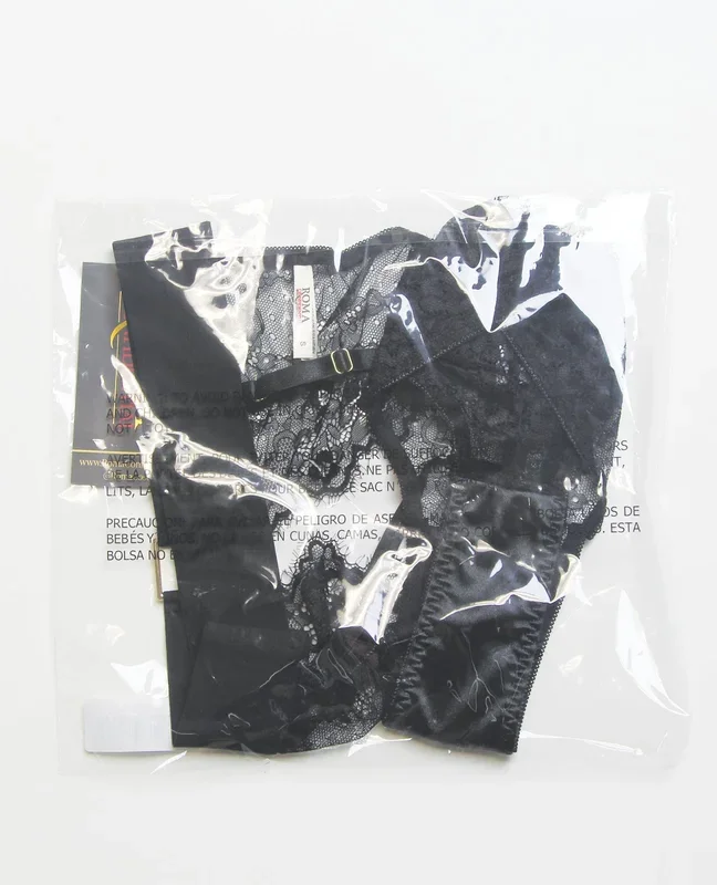 Fever Dream Chantilly Eyelash Lace and Stretch Satin Bralette w/Thong – Black MD