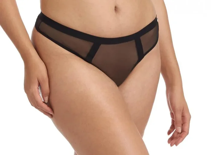 Karolina Thong – Black –