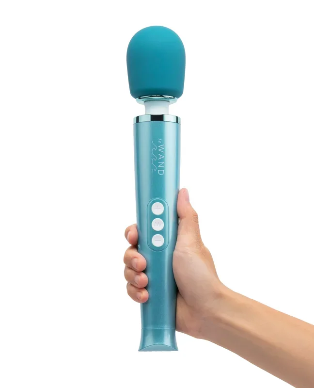 Le Wand Dive Waterproof Wand Massager
