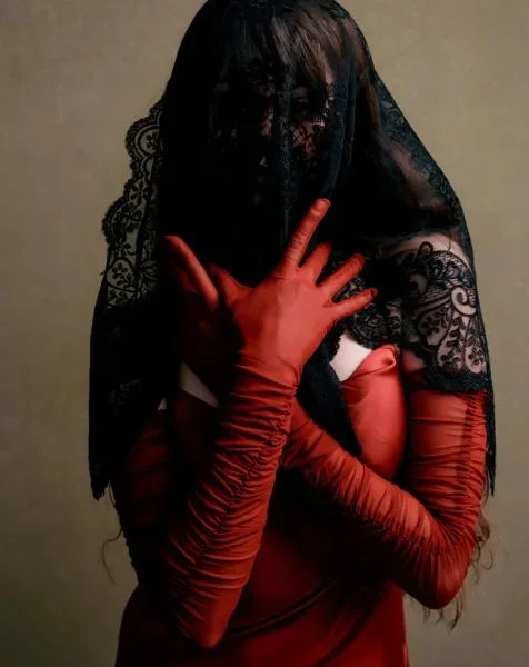 Mesh Ruched Gloves – Ruby Wine – One Size