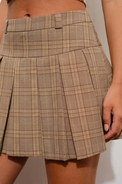 Plaid Pleated Mini Skirt – Brown –