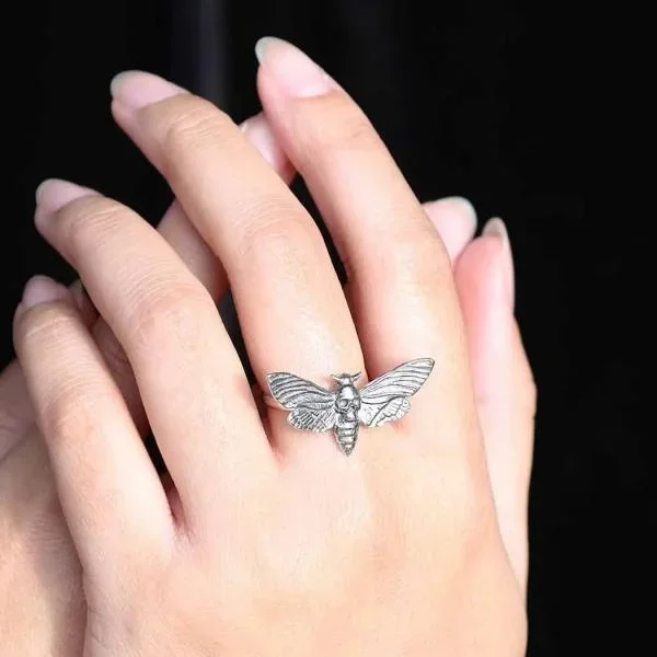 Realistic Deaths Head Moth Ring – Sterling Silver –