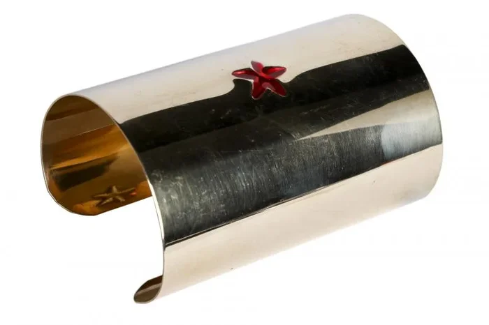 Star Embossed Cuff – Gold (Sold as Pair)