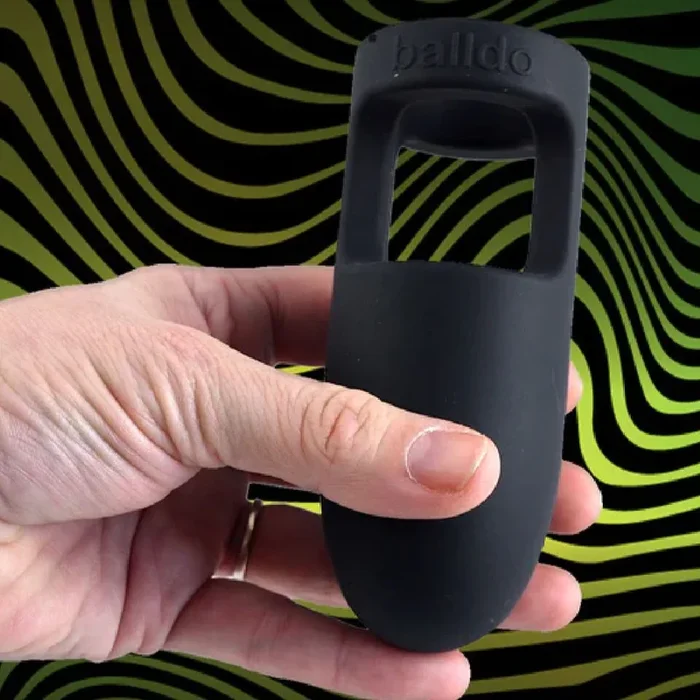 Viballdo The World’s First Vibrating Ball Dildo – Black