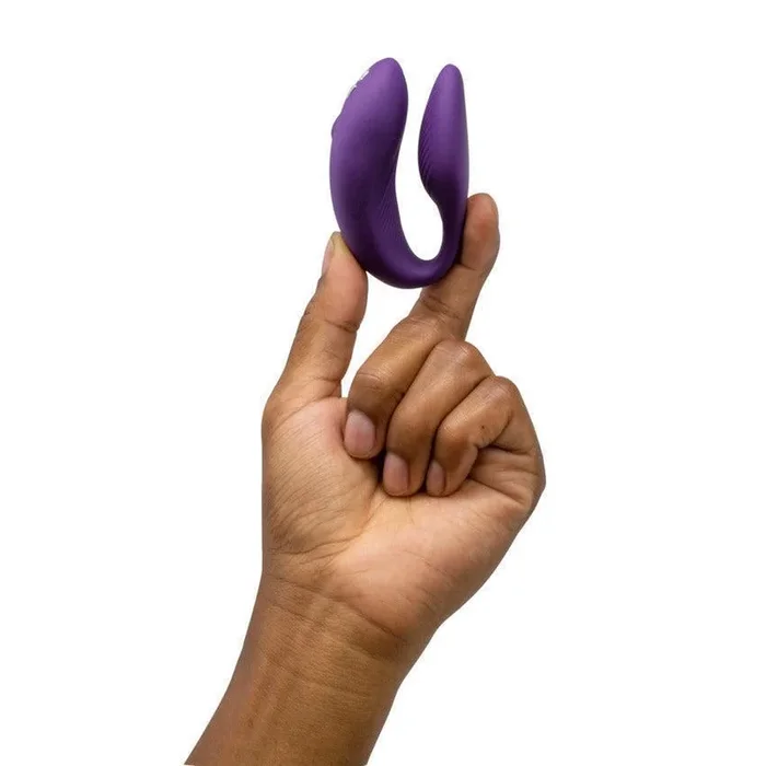 We-Vibe Chorus Remote & App Controlled Couples’ Vibrator – Purple